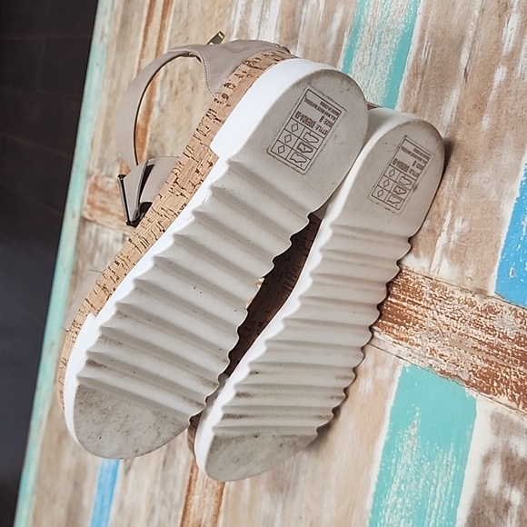 YOKI Brenda-59 Treaded Chunky Cork Sandals Size 8 - Picture 10 of 12